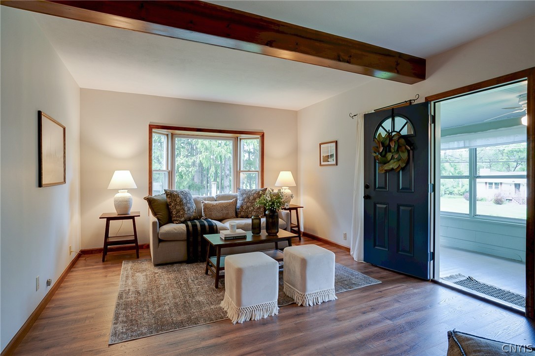 4475 Pompey Center Road Manlius, NY 13104 - Photo 9 of 50 Delightful Living area