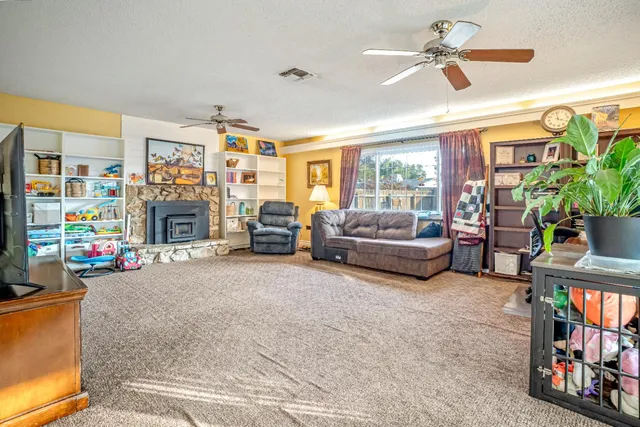 $349,967 | 3846 Maywood Drive South, Fresno, CA 93703