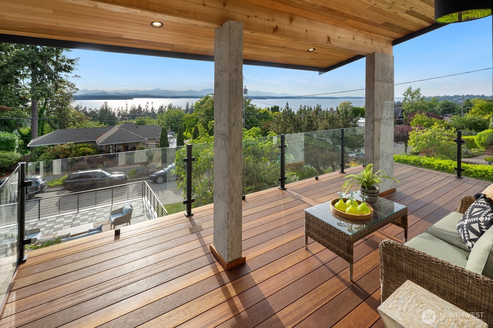 7602 44th Avenue Southwest Seattle, WA 98136 - Photo 1 of 37