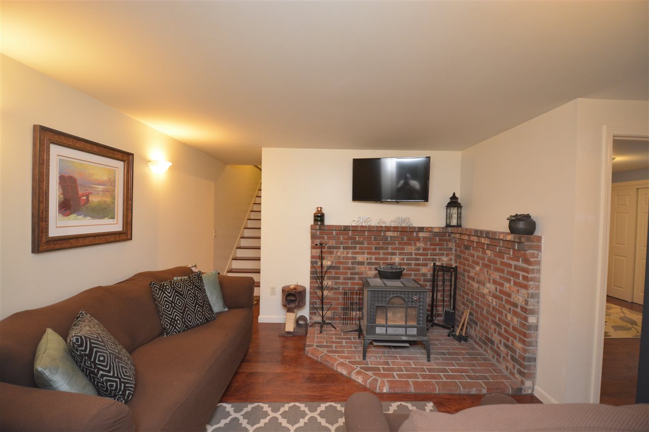1049 Miller Pond Road Grantham, NH 03753 - Photo 17 of 20 Gallery Image 17