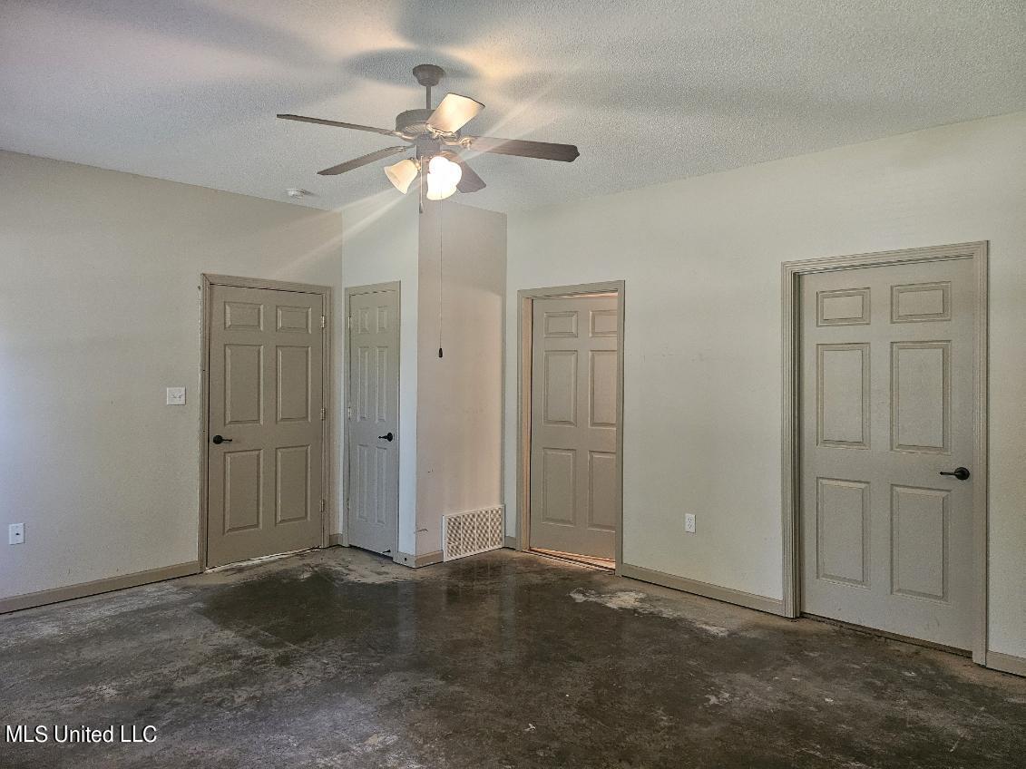 127 Woolfolk Road Senatobia, MS 38668 - Photo 7 of 20 c6b44ced-d277-4d72-90e7-c87f0b361f8e
