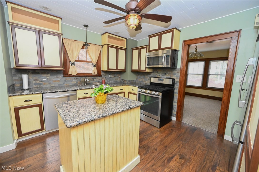 1540 Sheffield Road South Euclid, OH 44121 - Photo 8 of 29 Gallery Image 8