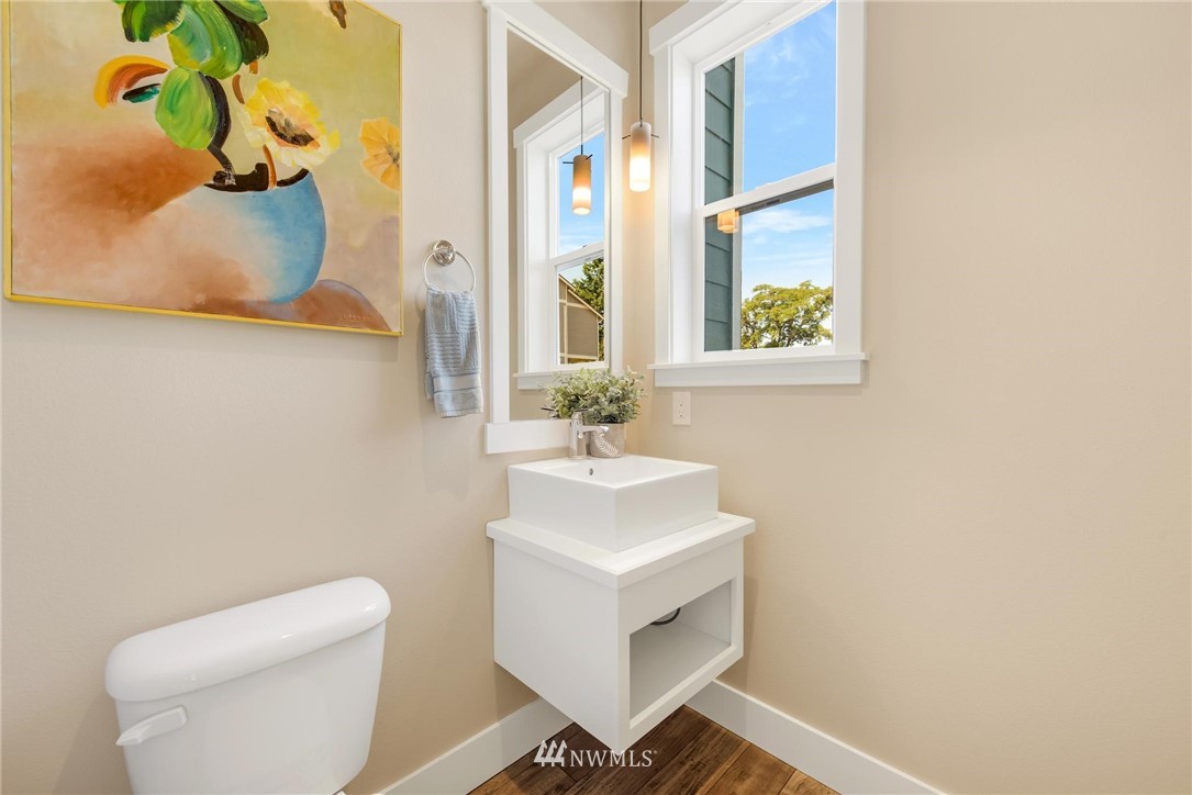 27418 Northeast 152nd Court Duvall, WA 98019 - Photo 14 of 40 a bathroom with a toilet sink and mirror