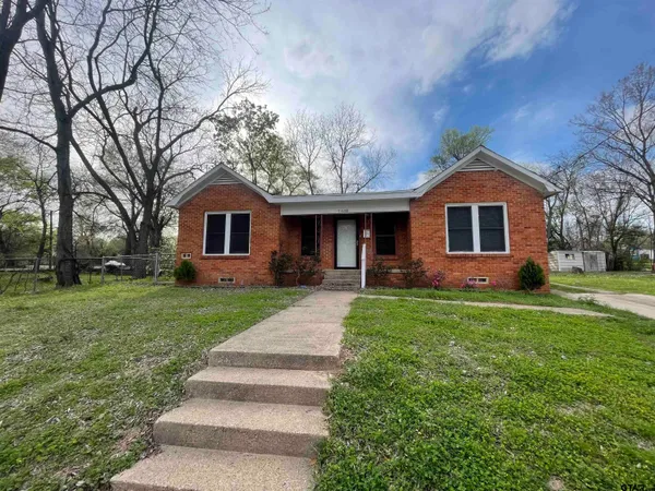 $1,500 | 1618 North Tenneha Avenue, Tyler, TX 75702