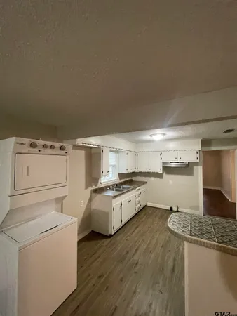 $1,500 | 1618 North Tenneha Avenue, Tyler, TX 75702