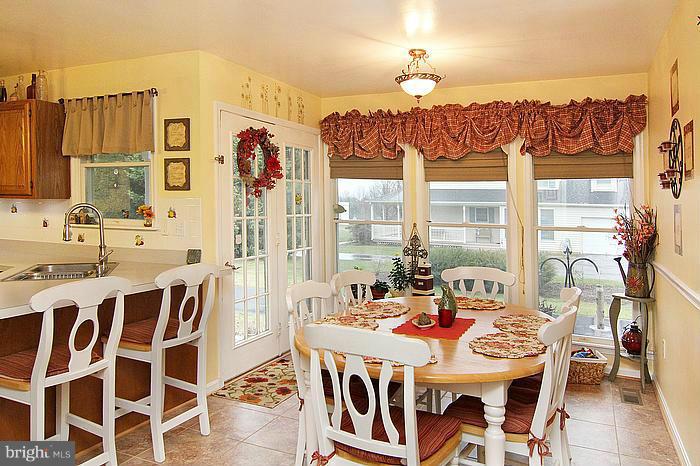 3226 Wheatfield Road Finksburg, MD 21048 - Photo 6 of 26 Kitchen w/table space
