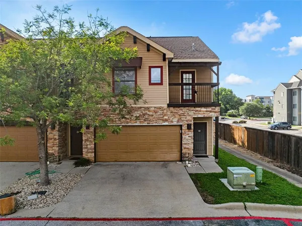 $250,000 | 2410 South 2nd Street, Unit 737, Waco, TX 76706