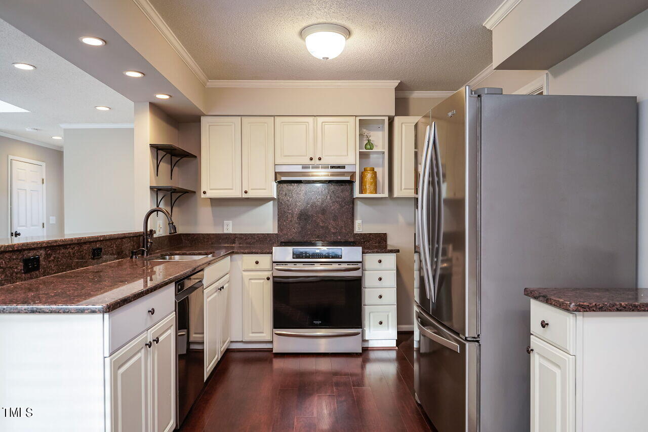 1021 Pagan Road Raleigh, NC 27603 - Photo 12 of 33 012-1280x960-kitchen