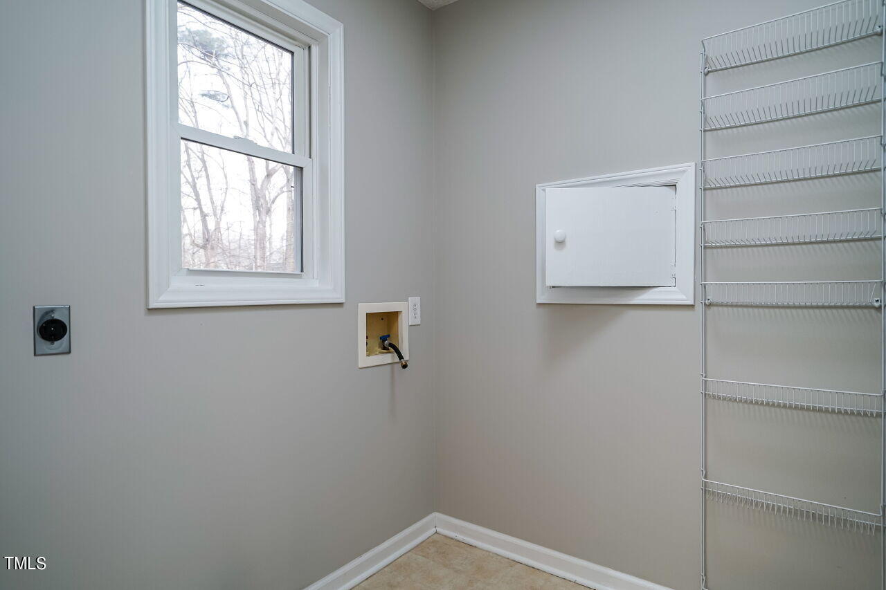 1021 Pagan Road Raleigh, NC 27603 - Photo 19 of 33 019-1280x960-laundry-room