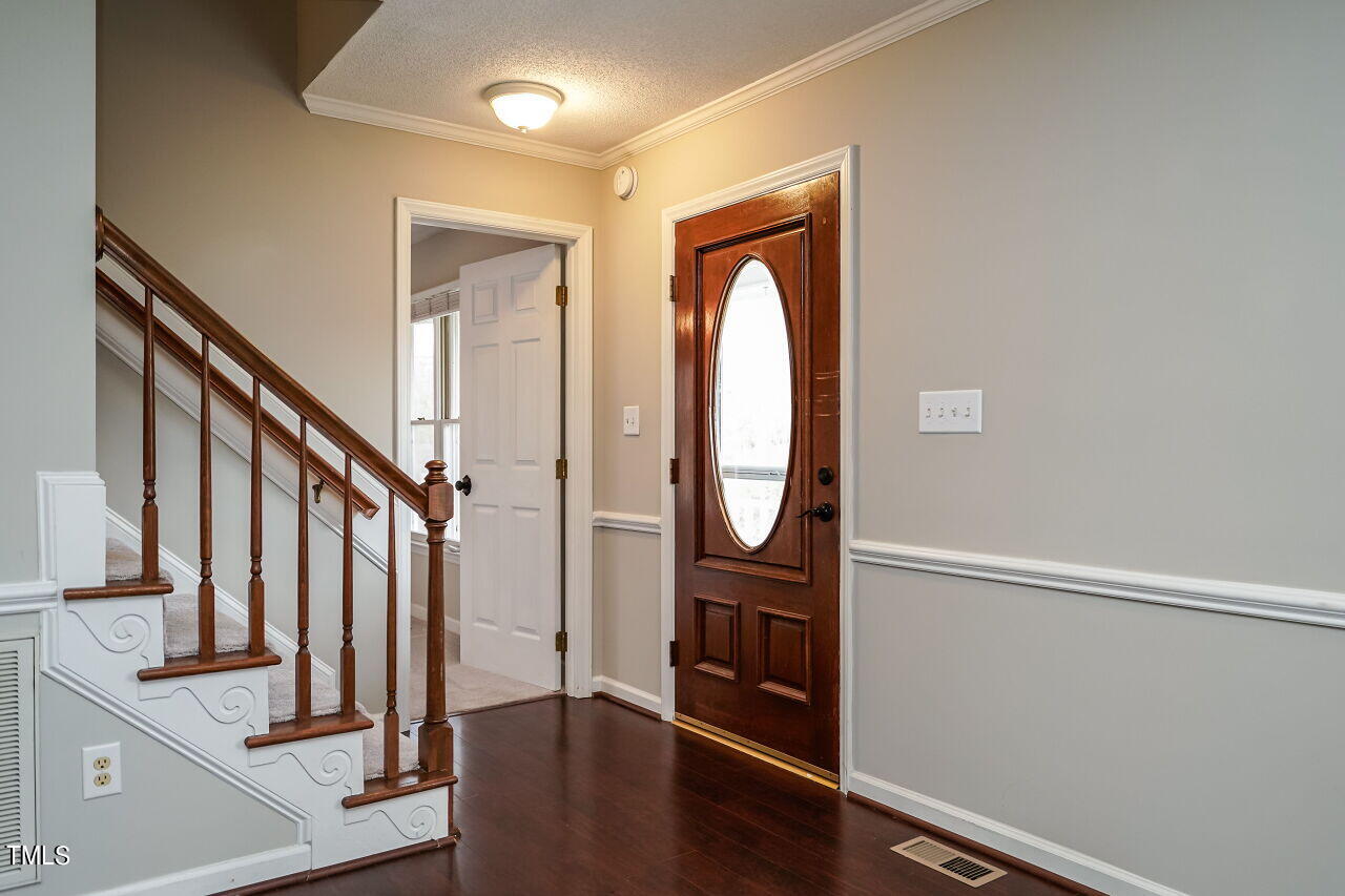 1021 Pagan Road Raleigh, NC 27603 - Photo 4 of 33 004-1280x960-foyer