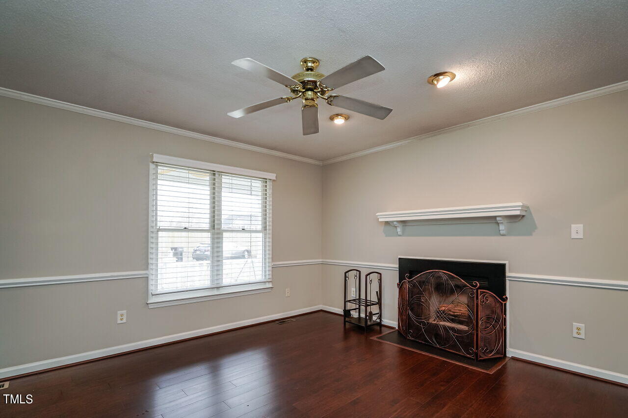 1021 Pagan Road Raleigh, NC 27603 - Photo 6 of 33 006-1280x960-family-room