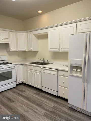 $3,600 | 107 Warwick Road, West Windsor, NJ 08550