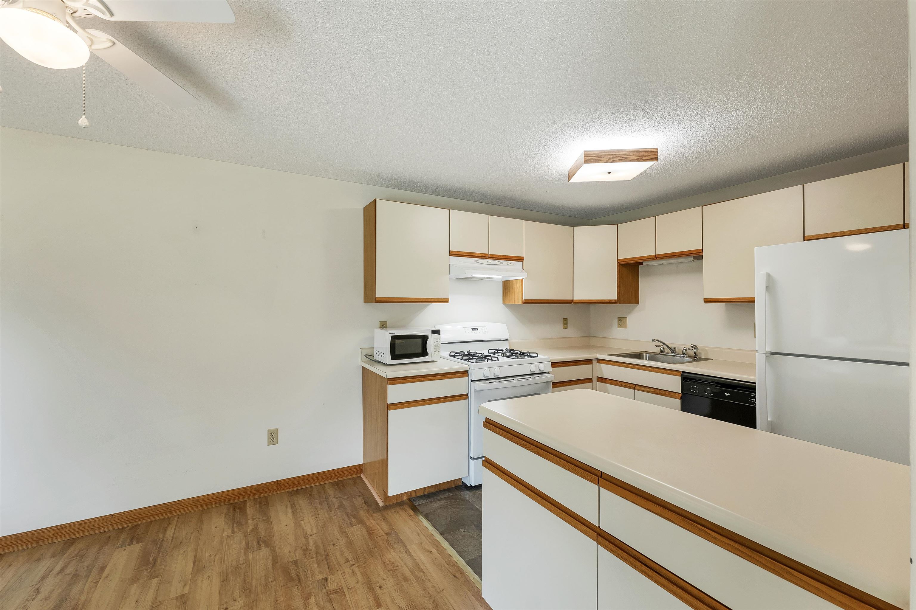 84 Branch Turnpike, Unit 13 Concord, NH 03301 - Photo 19 of 58