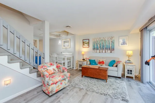 $307,500 | 129 Fisherville Road, Unit 4, Concord, NH 03303