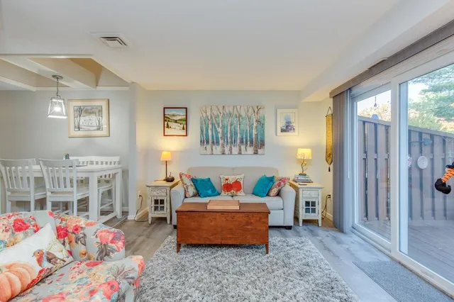 $307,500 | 129 Fisherville Road, Unit 4, Concord, NH 03303