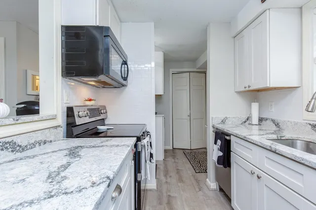 $307,500 | 129 Fisherville Road, Unit 4, Concord, NH 03303