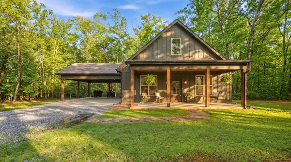 $420,000 | 171 West Bluff Road, Menlo, GA 30731
