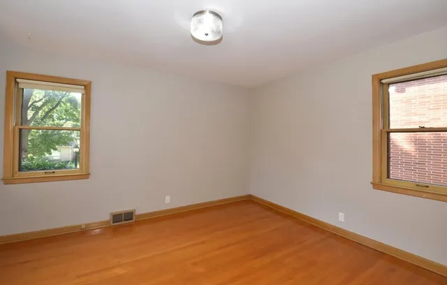 $353,900 | 10708 West York Place, Wauwatosa, WI 53222