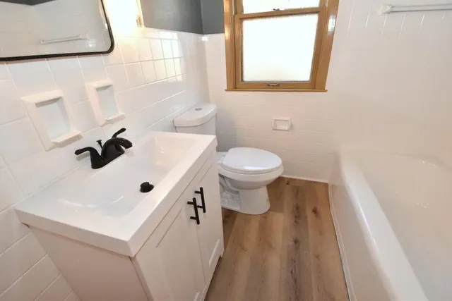 $353,900 | 10708 West York Place, Wauwatosa, WI 53222