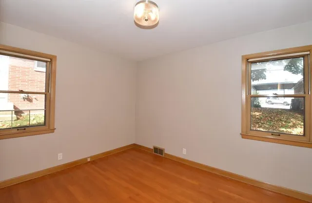 $353,900 | 10708 West York Place, Wauwatosa, WI 53222