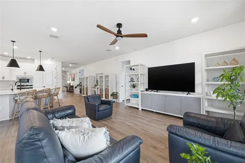 $637,500 | 1455 Gopher Loop, Tarpon Springs, FL 34689