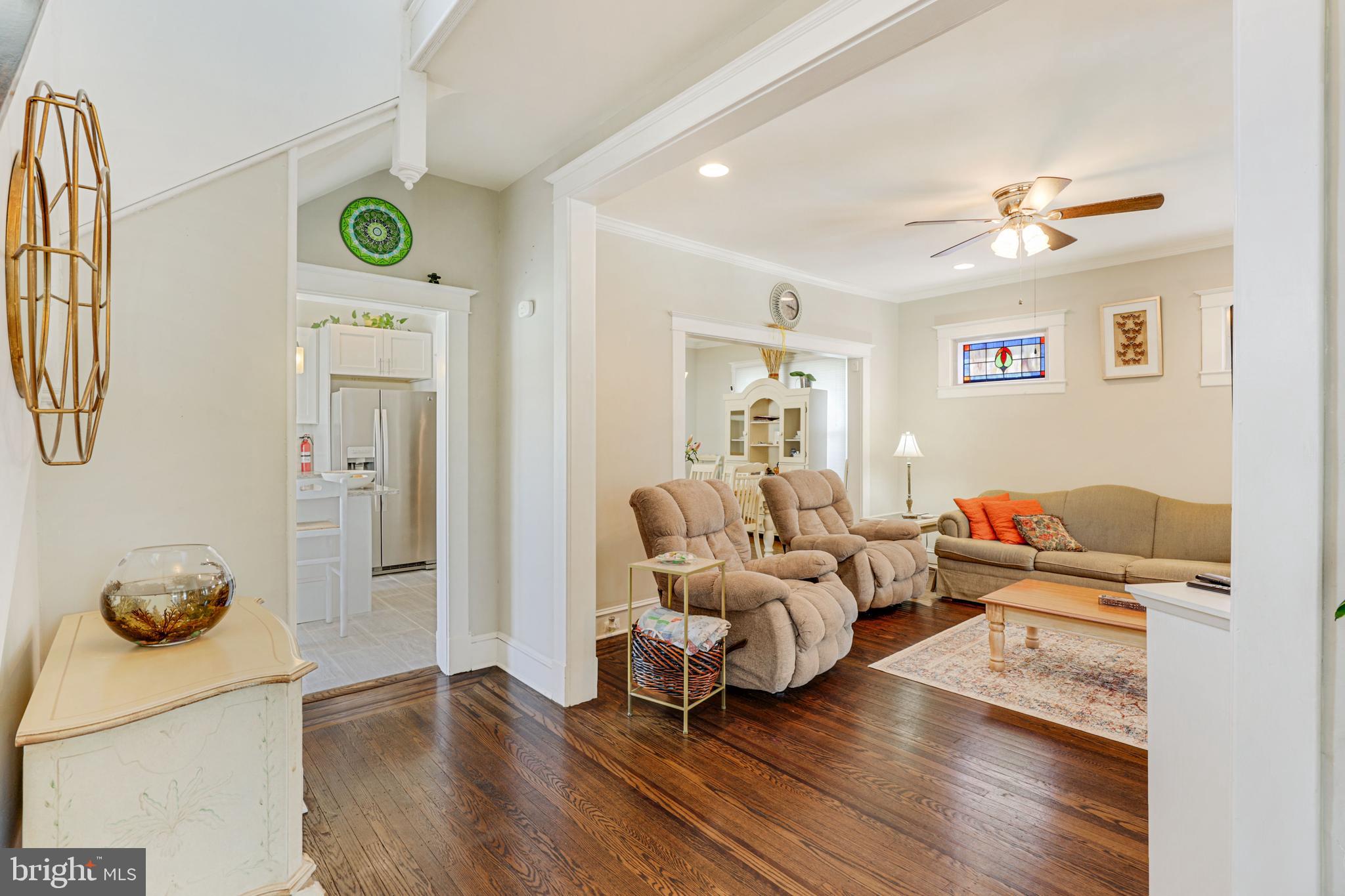 523 Elmwood Road Baltimore, MD 21206 - Photo 11 of 48 Welcoming Foyer looking into living room