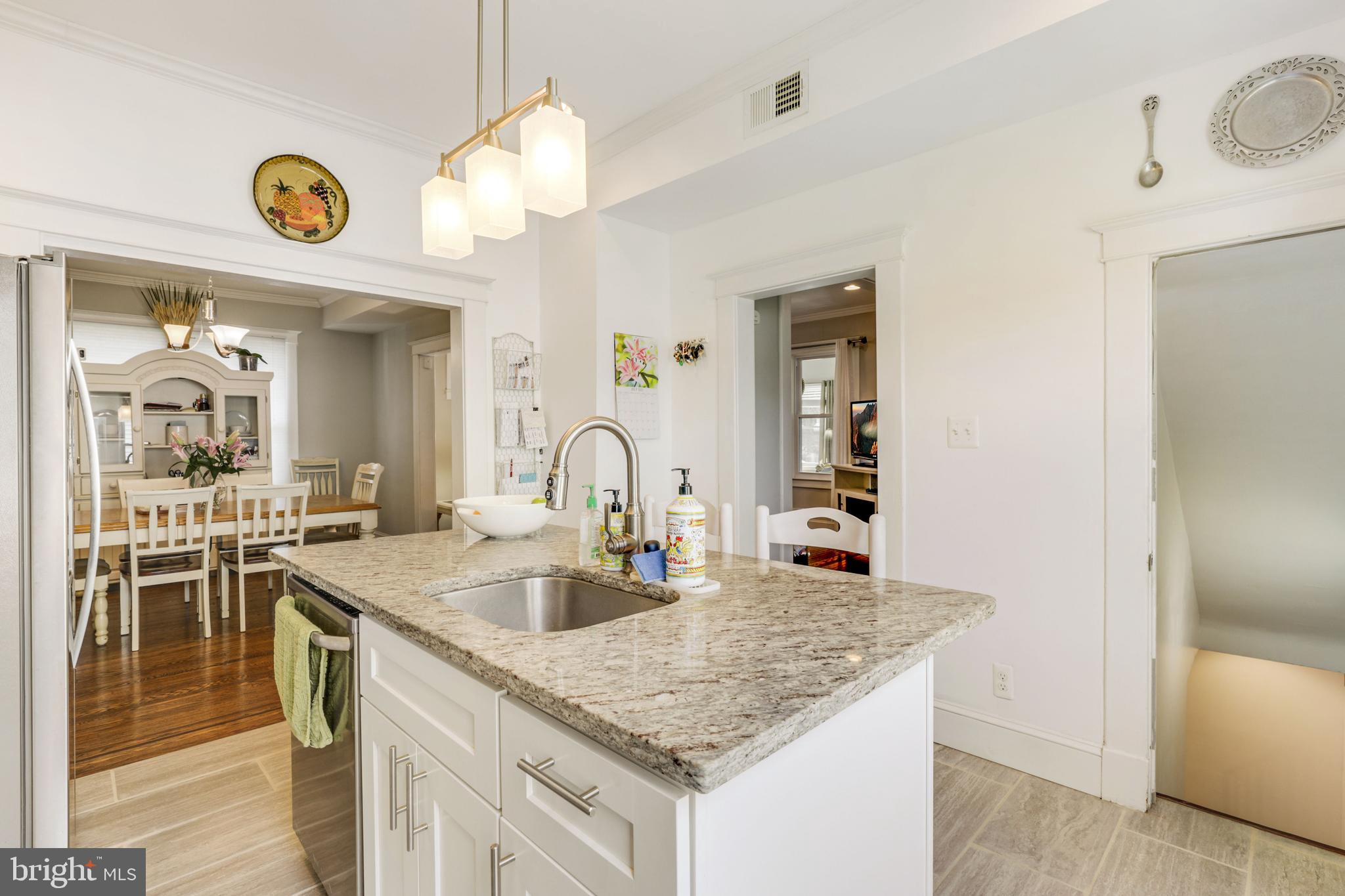523 Elmwood Road Baltimore, MD 21206 - Photo 21 of 48 Kitchen