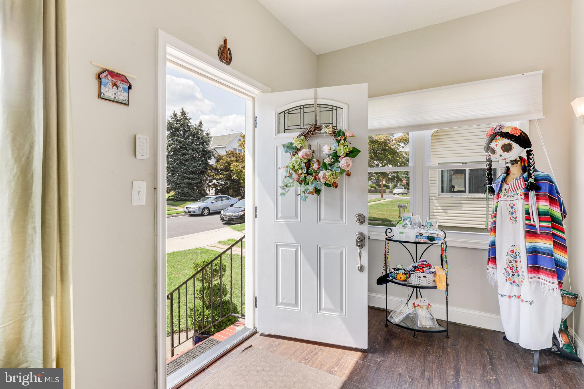 523 Elmwood Road Baltimore, MD 21206 - Photo 6 of 48 Sunporch