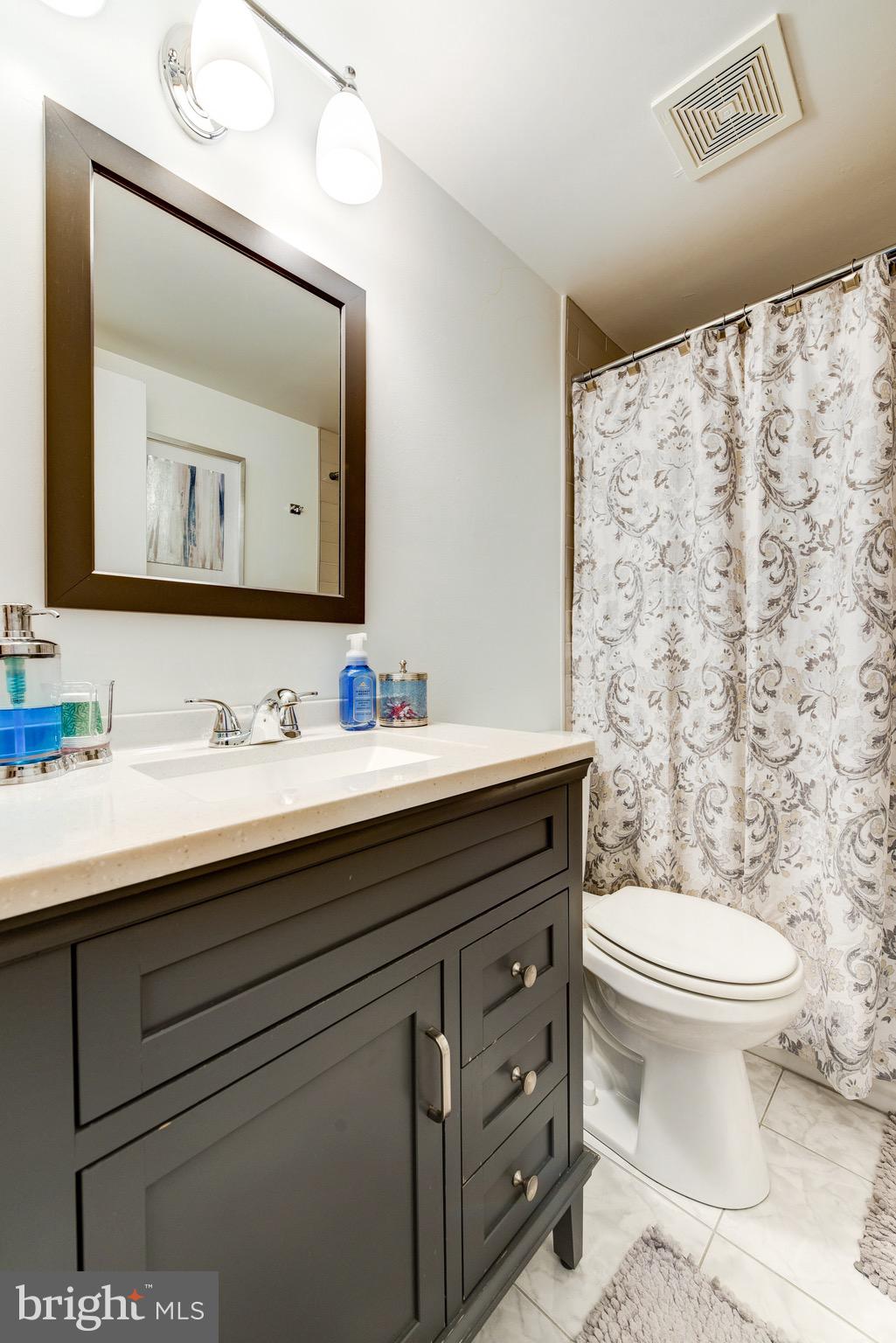 508 Quail Road Marlton, NJ 08053 - Photo 22 of 29 Upper Full Bathroom in Loft