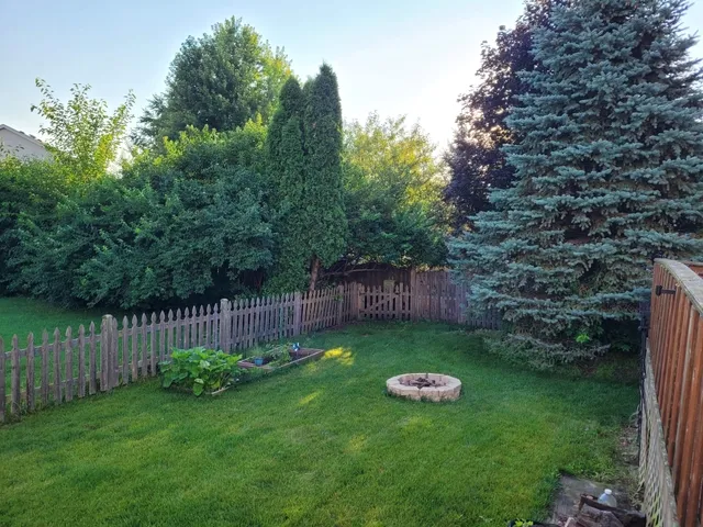 $3,950 | 741 Regal Lane, Algonquin, IL 60102