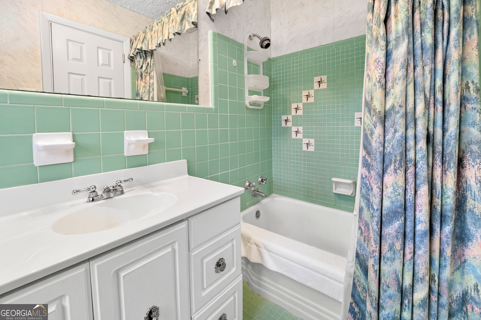 881 Rockbridge Road Southwest Lilburn, GA 30047 - Photo 19 of 44