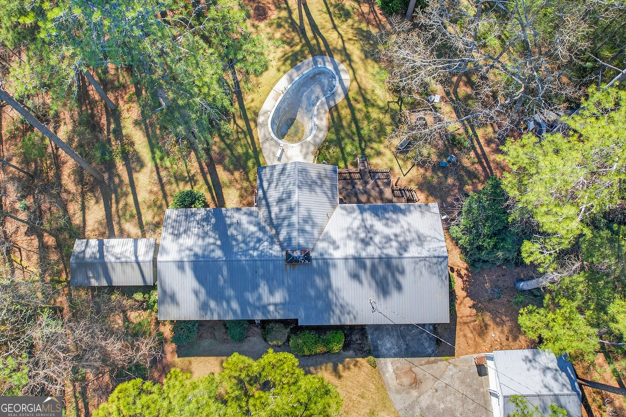 881 Rockbridge Road Southwest Lilburn, GA 30047 - Photo 33 of 44