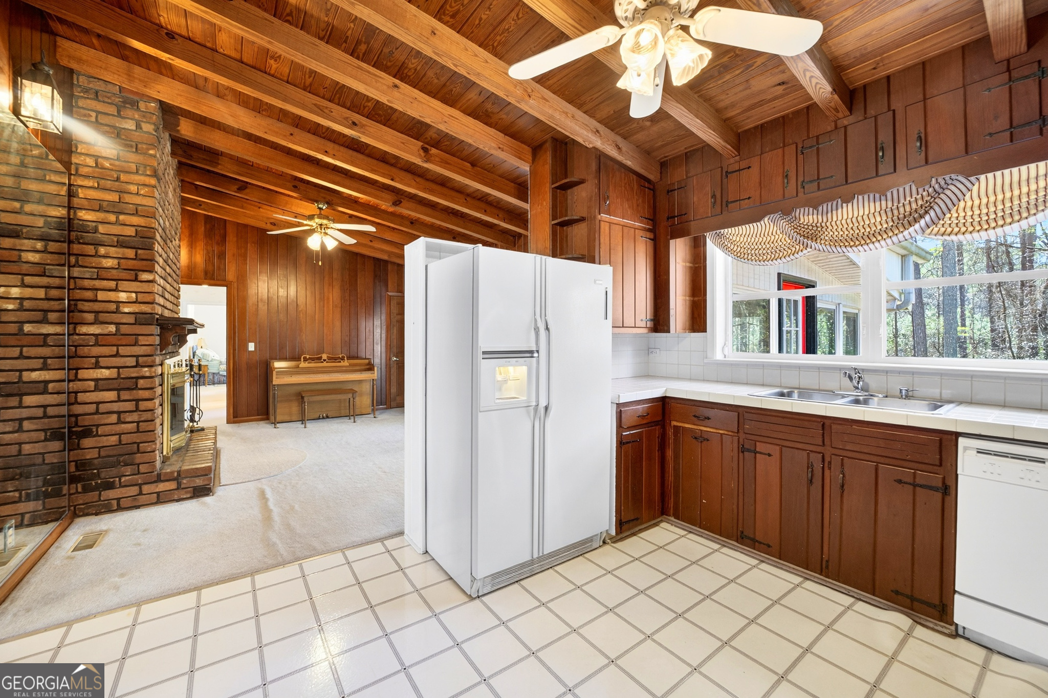 881 Rockbridge Road Southwest Lilburn, GA 30047 - Photo 8 of 44