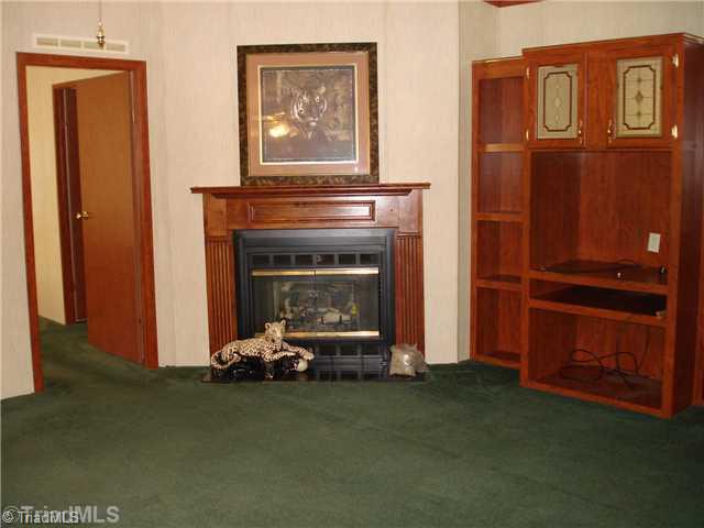 335 Walt Wilson Road Mocksville, NC 27028 - Photo 4 of 14 Living Room.