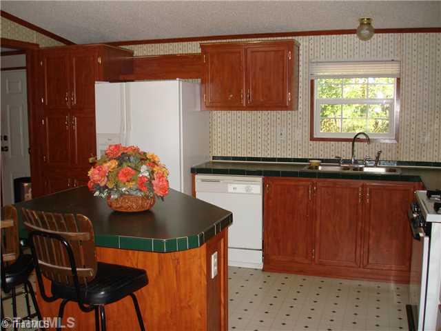 335 Walt Wilson Road Mocksville, NC 27028 - Photo 7 of 14 Kitchen.