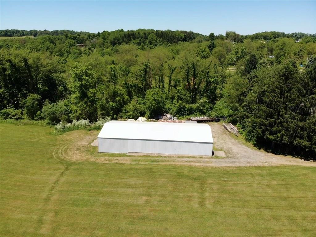 579 Old Pittsburgh Road Smock, PA 15480 - Photo 6 of 25
