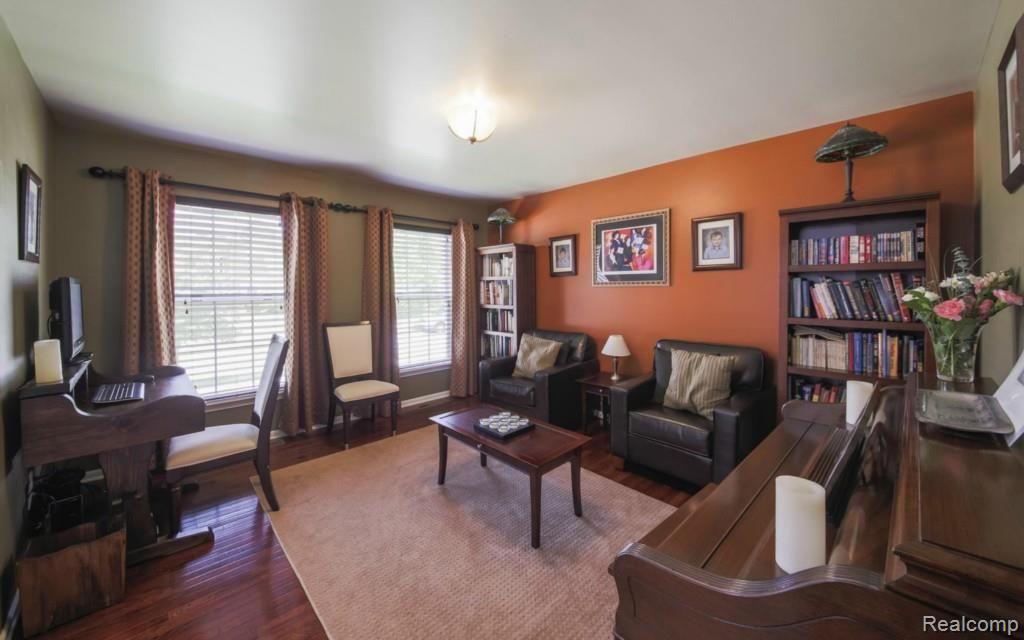 30316 Bradmore Road Warren, MI 48092 - Photo 3 of 25 3-photo-web-1680x1050-192009.jpg