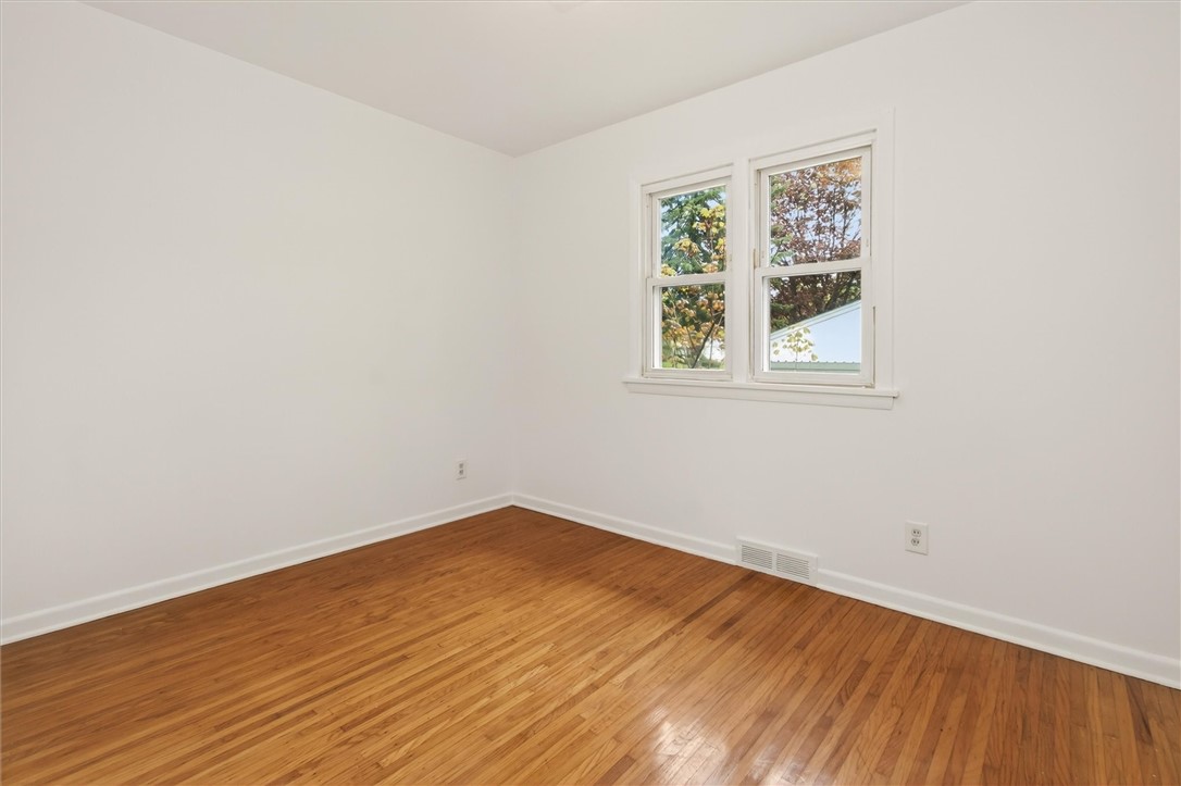 370 Lafayette Road Irondequoit, NY 14609 - Photo 20 of 26
