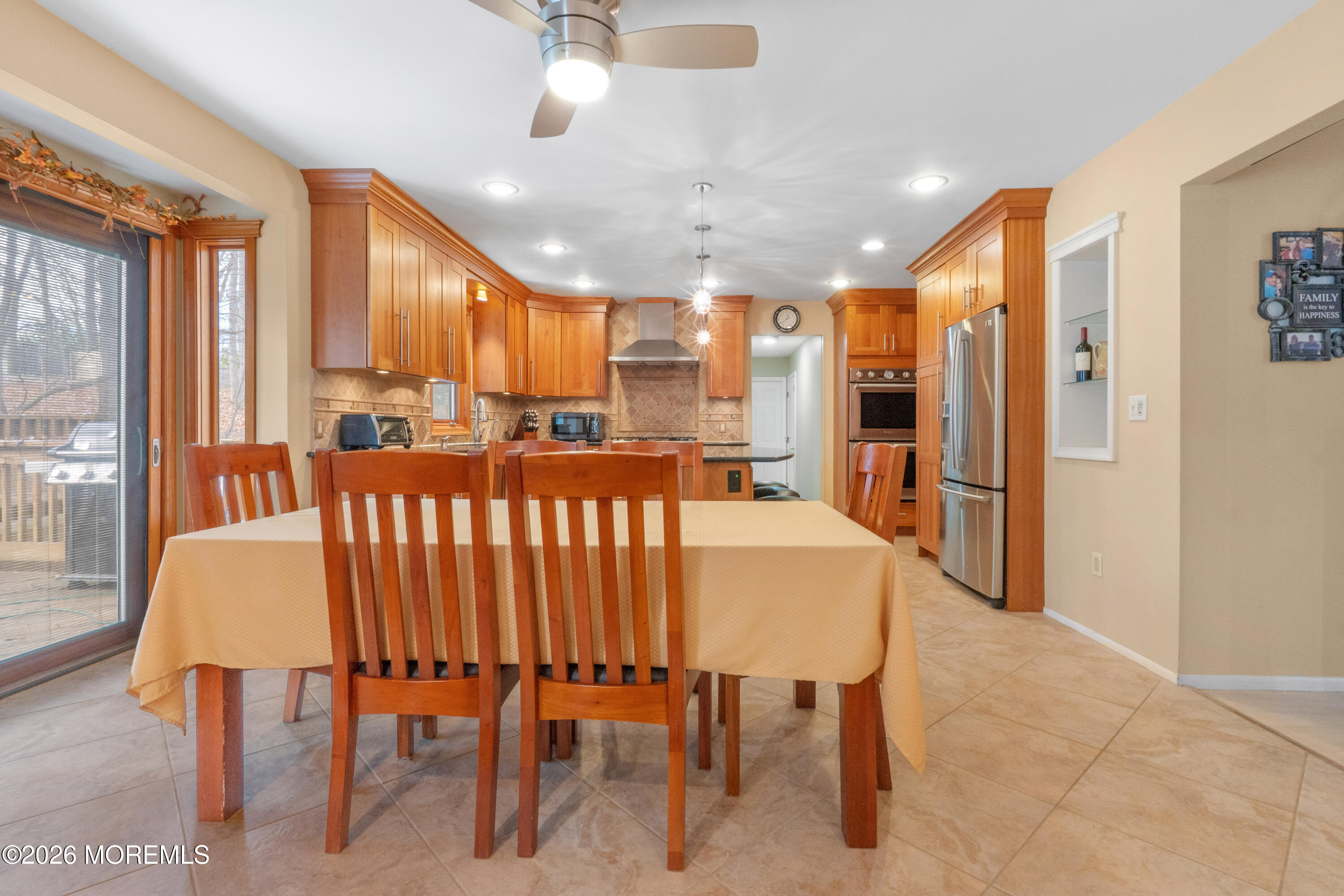 25 Cherokee Road East Brunswick, NJ 08816 - Photo 14 of 34 25 Cherokee kitch