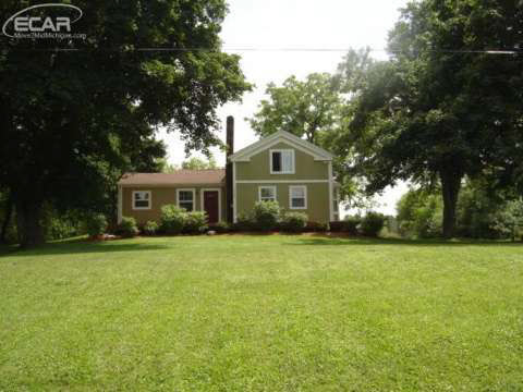 7548 Garrison Road Durand, MI 48429 - Photo 4 of 34 20443426-3.JPG
