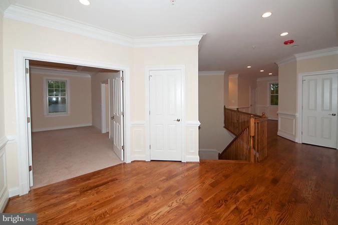 5907 Kingswood Road Bethesda, MD 20814 - Photo 8 of 19 Interior (General)