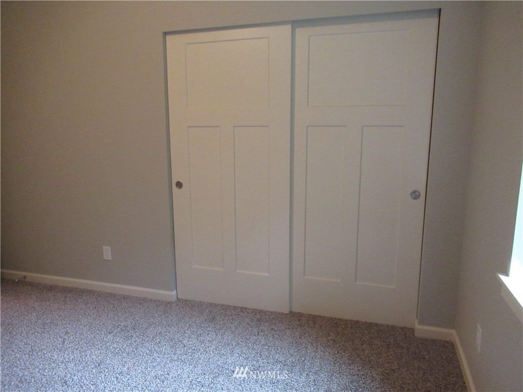 6385 Southeast Mullenix Road Port Orchard, WA 98367 - Photo 14 of 24