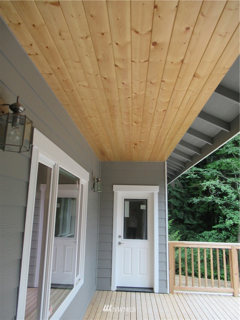 6385 Southeast Mullenix Road Port Orchard, WA 98367 - Photo 17 of 24
