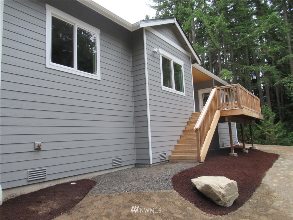 6385 Southeast Mullenix Road Port Orchard, WA 98367 - Photo 22 of 24