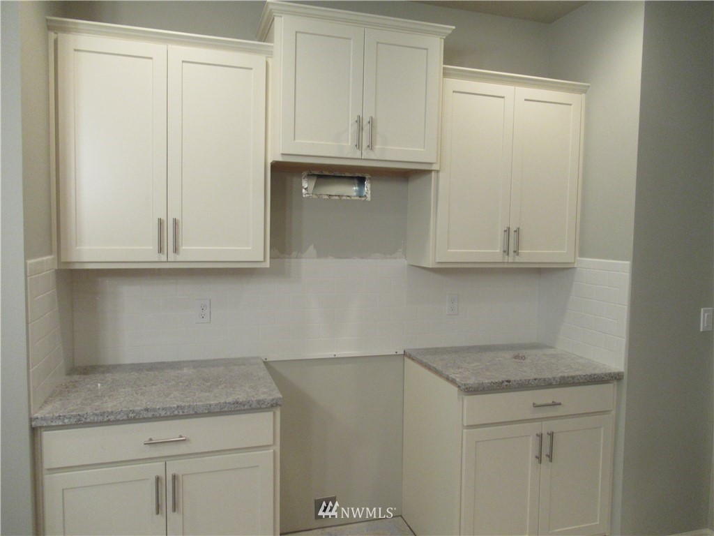6385 Southeast Mullenix Road Port Orchard, WA 98367 - Photo 5 of 24