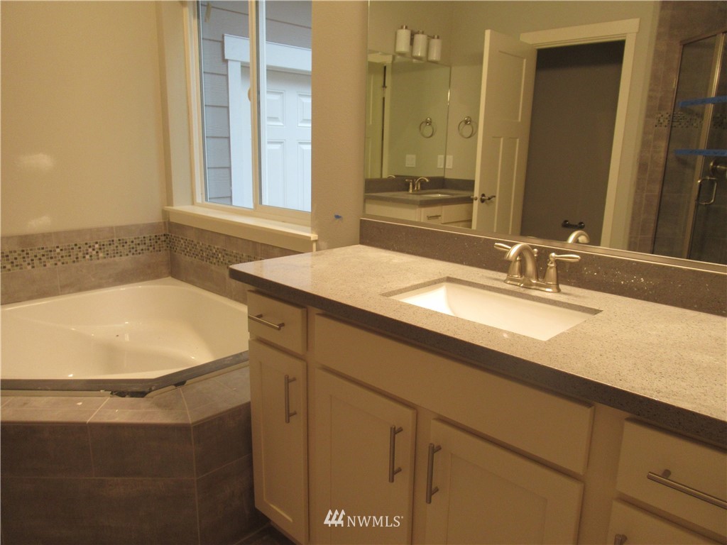 6385 Southeast Mullenix Road Port Orchard, WA 98367 - Photo 7 of 24