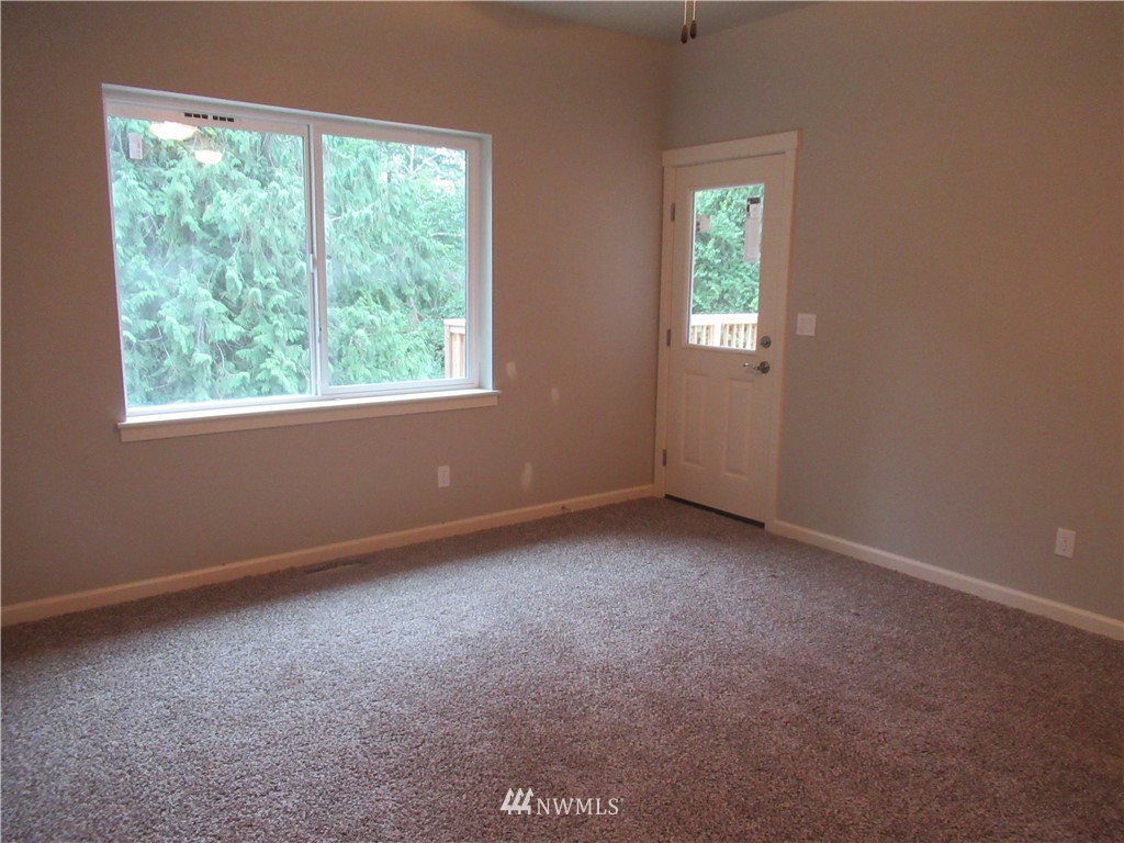 6385 Southeast Mullenix Road Port Orchard, WA 98367 - Photo 9 of 24