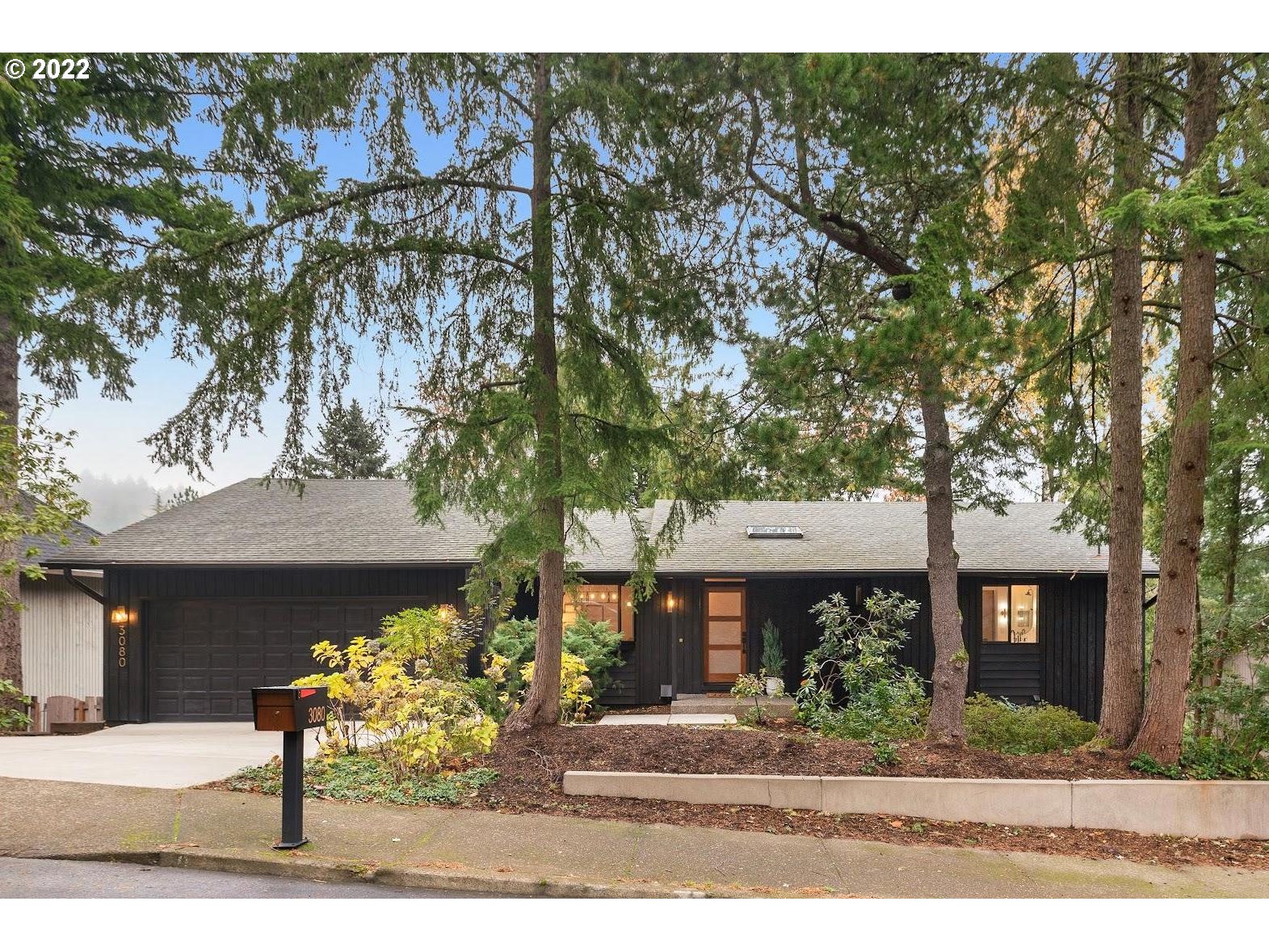 3080 Southwest Raleighview Drive Portland, OR 97225 - Photo 1 of 32 Gallery Image 1