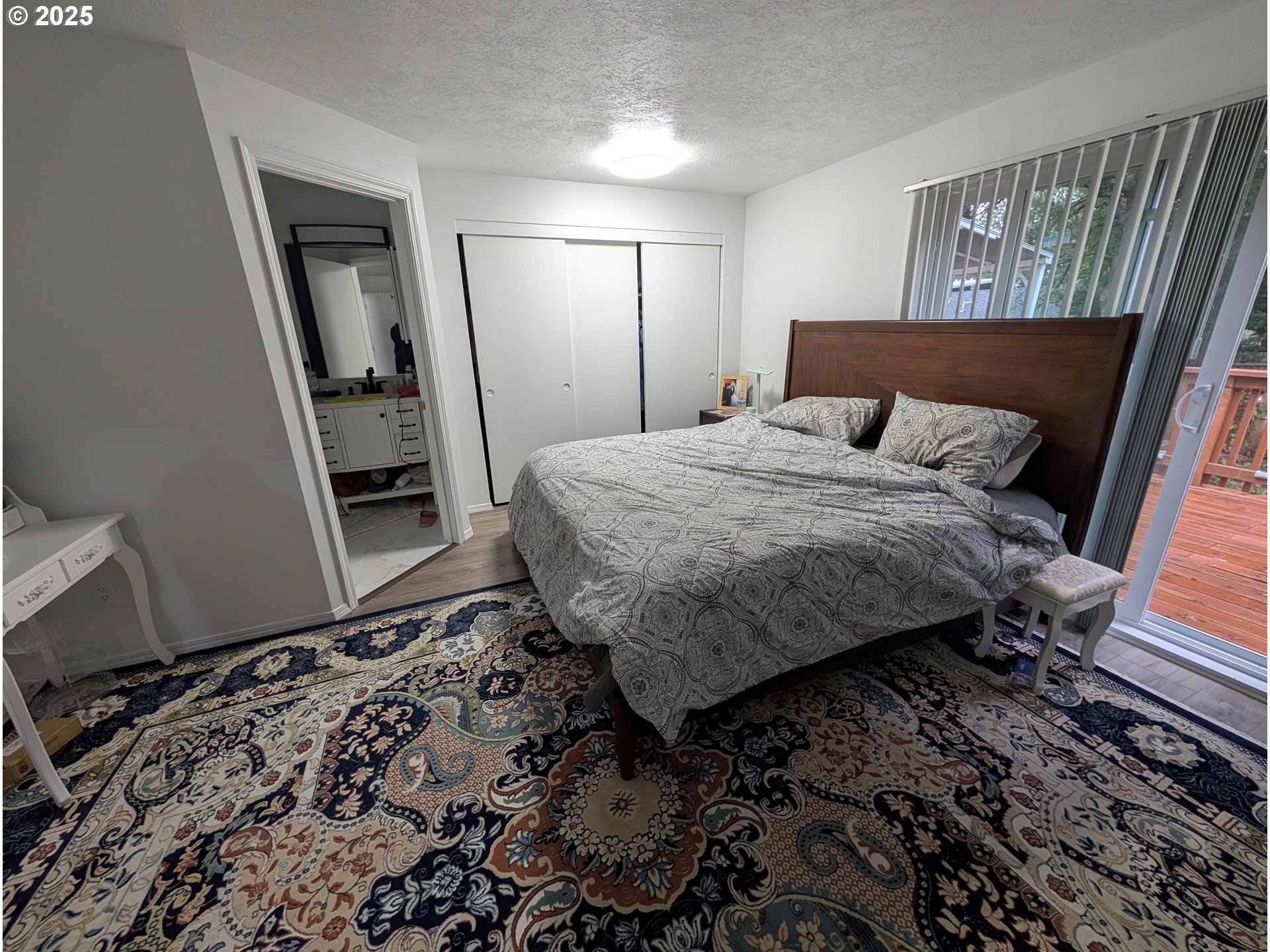 7321 Southwest 52nd Avenue Portland, OR 97219 - Photo 15 of 39