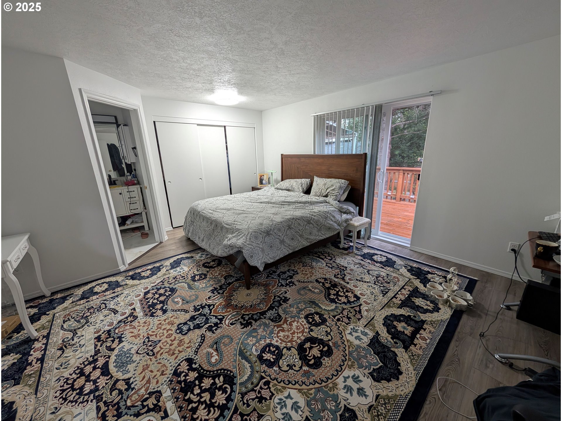 7321 Southwest 52nd Avenue Portland, OR 97219 - Photo 17 of 39